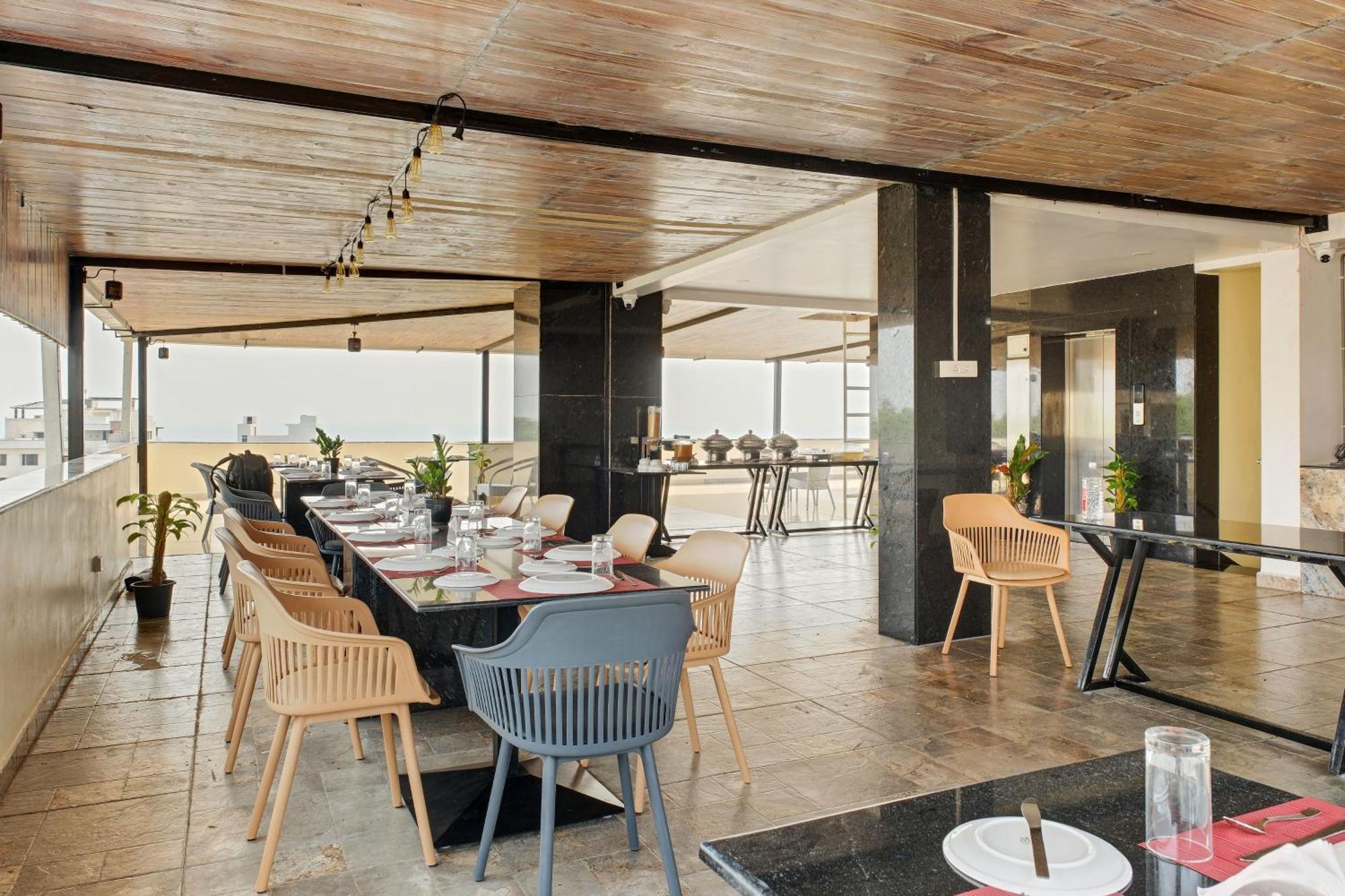 Treebo Ocean Echo, Rushikonda Hotell Jāmb Exteriör bild